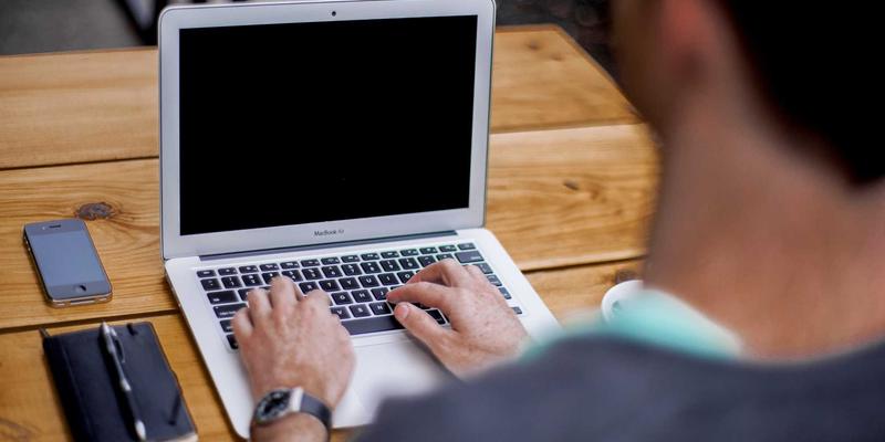 房屋空置税真的要来了吗？国际经验与国内趋势深度解析，给买房卖房者的关键建议